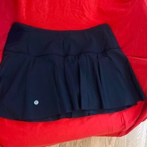 Lululemon nwot size 8 skirt